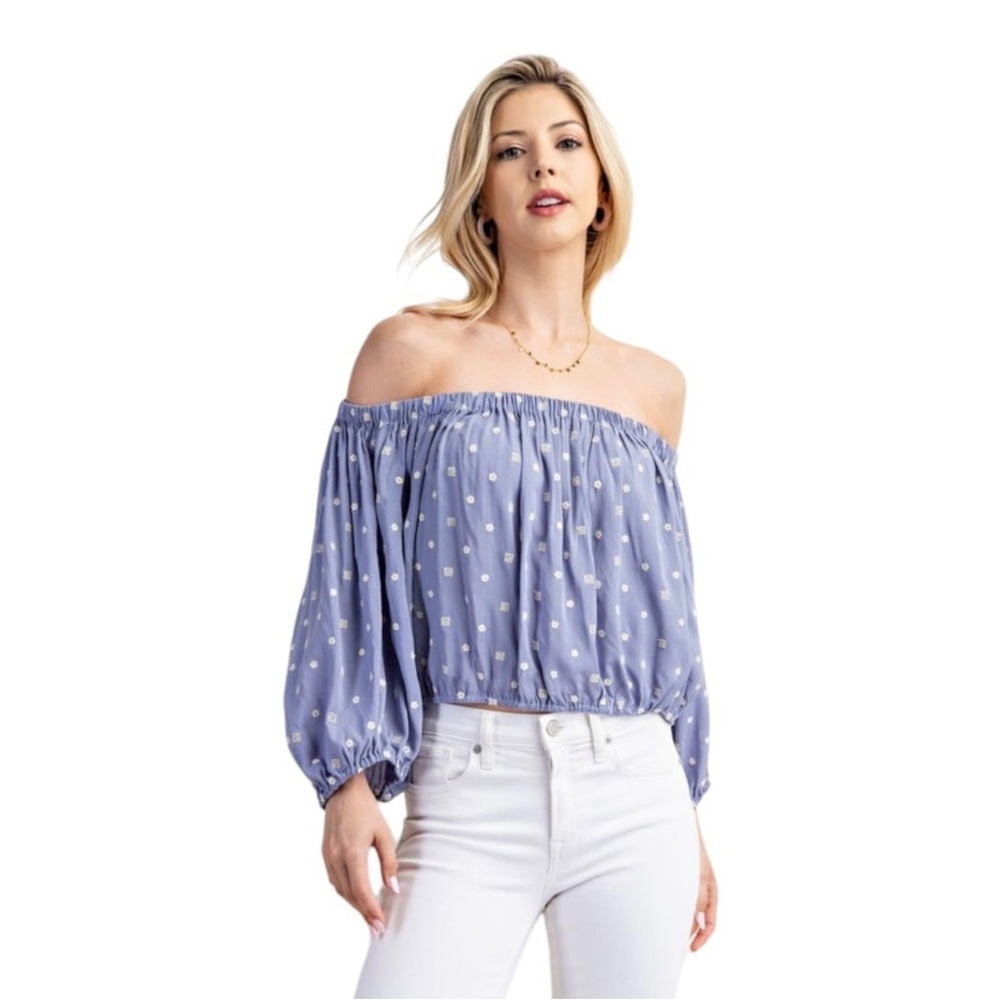 BREEZY BABE EMBROIDERY PRINT OFF SHOULDER PUFF SLEEVE NOVELTY TOP
Light Blue